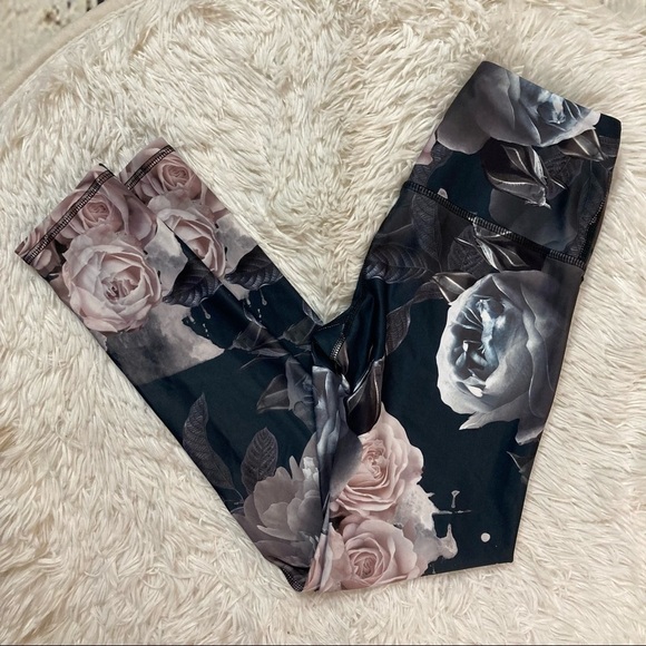 NOLI Active Black Allure Floral Leggings - Picture 5 of 11